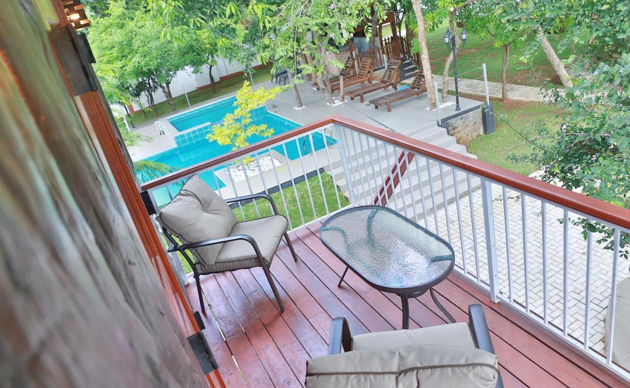 Tepraas Hotel *