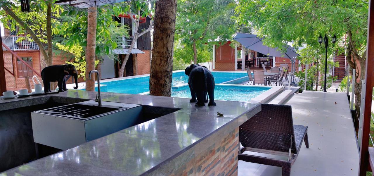 Tepraas Hotel *